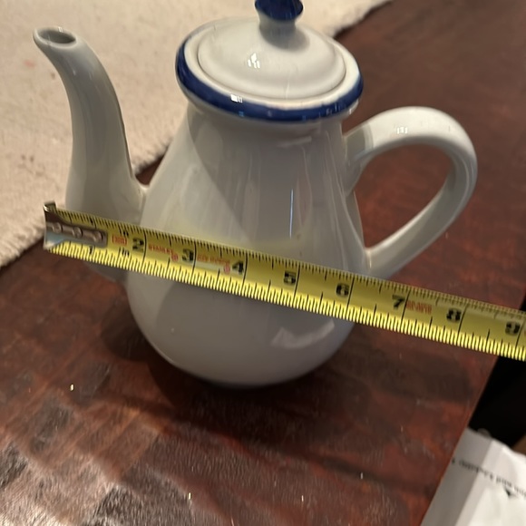 3 piece Beautiful blue and cream pottery tea set - Picture 11 of 12